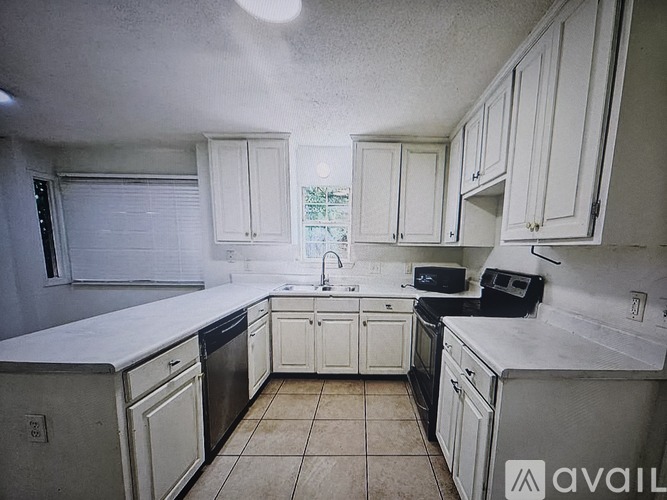 1204 Seneca St 3 Beds Single Family Home for Rent - Photo gallery 2