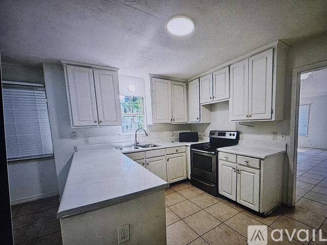 1204 Seneca St 3 Beds Single Family Home for Rent - Photo gallery 4