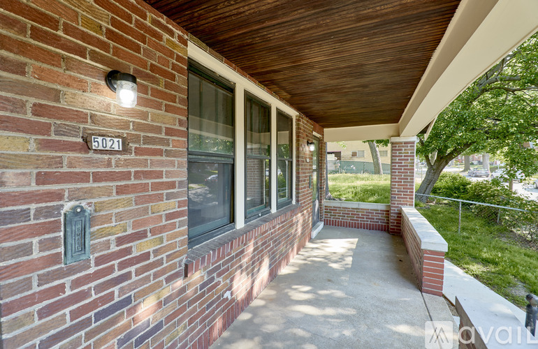 5021 Ray Avenue 1 Condo for Rent - Photo gallery 2