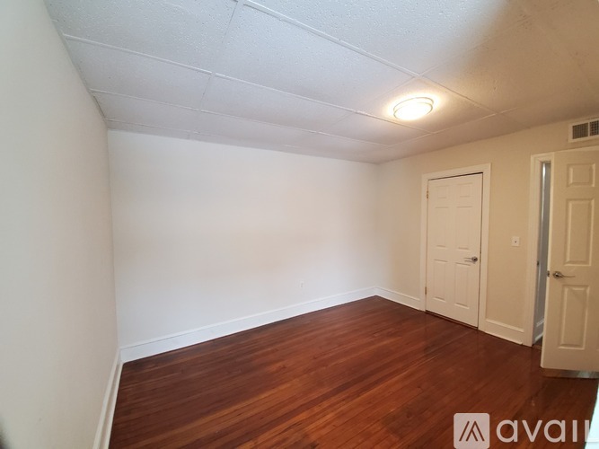 307 William St 3 Beds Apartment for Rent - Photo gallery 5