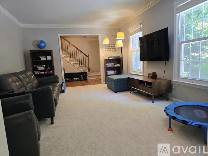 90 Martin Point Court 5 Beds Single Family Home for Rent - Photo gallery 3