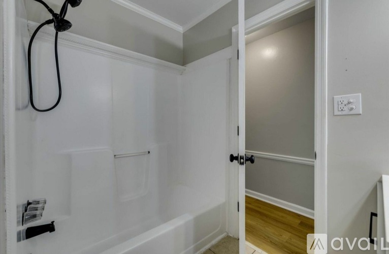 3318 Westcliffe Court 3 Beds Single Family Home for Rent - Photo gallery 3