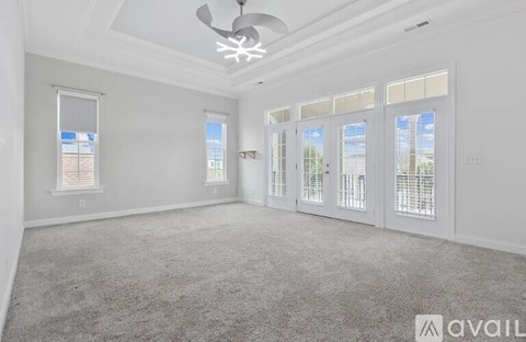 914 Bluffview Drive 4 Beds Apartment for Rent