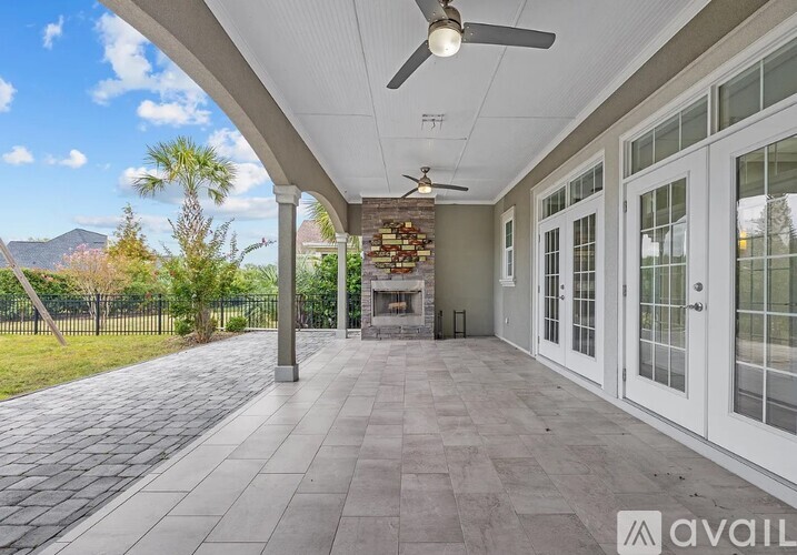 914 Bluffview Drive 4 Beds Single Family Home for Rent - Photo gallery 2