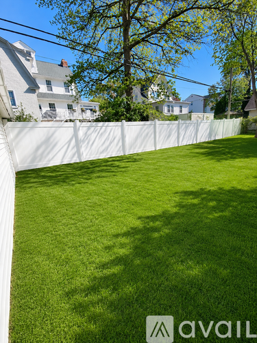 525 Harper Avenue 2 Beds Apartment for Rent - Photo gallery 1