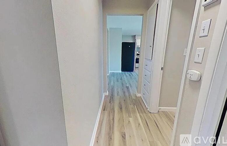909 West Glendale Street 3 Beds Single Family Home for Rent - Photo gallery 5