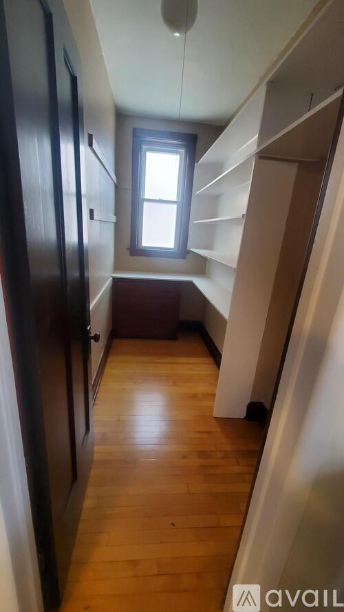 4928 West Barry Avenue 2 Beds Apartment for Rent - Photo gallery 5