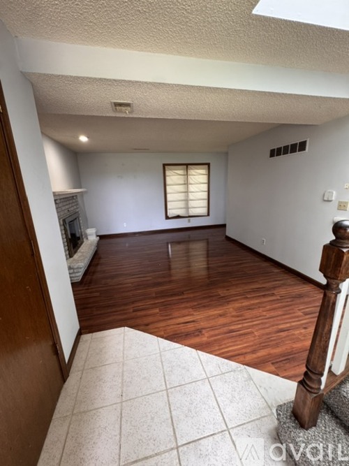 2502 SW 30th St 3 Beds Townhouse for Rent - Photo gallery 2