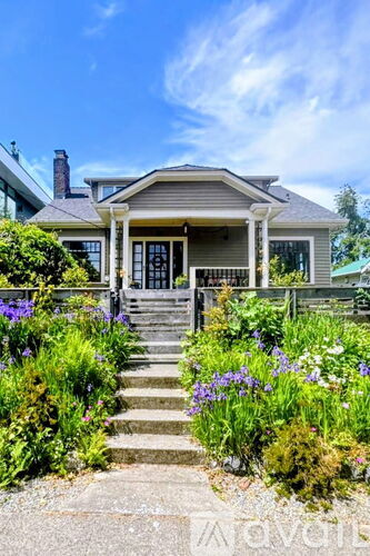 6223 Greenwood Ave N 5 Beds Single Family Home for Rent - Photo gallery 1
