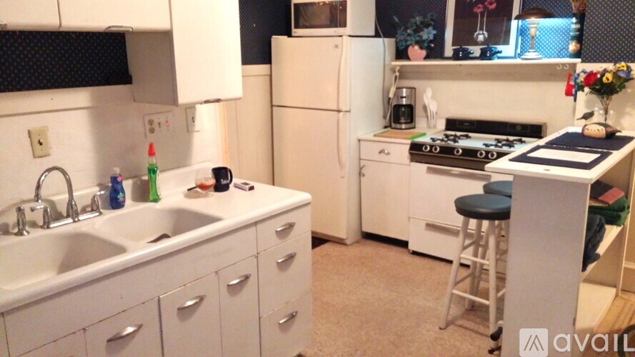 18415 Hoffman Avenue 1 Apartment for Rent - Photo gallery 5