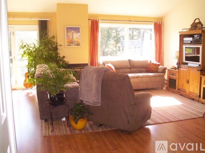 309 Sunny View Lane 3 Beds Single Family Home for Rent - Photo gallery 1