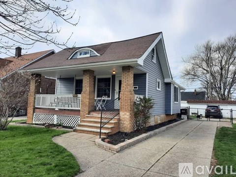 2524 Tuxedo Avenue 2 Beds Apartment for Rent