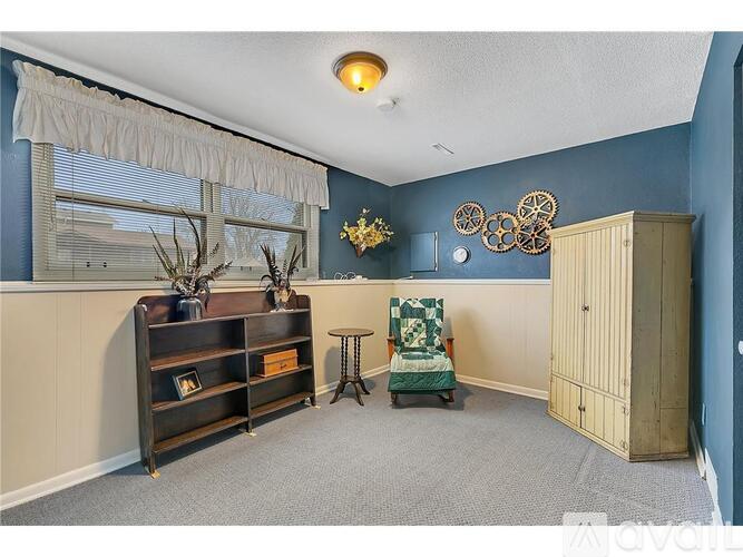 3205 10th St N 5 Beds Single Family Home for Rent - Photo gallery 4