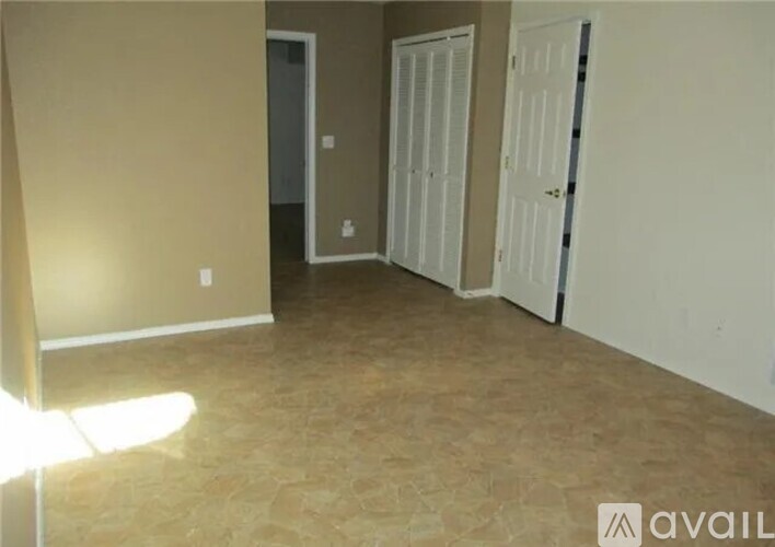 1926 Bristlecone Drive 3 Beds Townhouse for Rent - Photo gallery 4