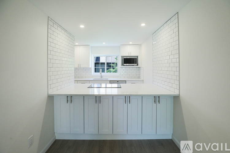 42 N Main St 1 Condo for Rent - Photo gallery 5
