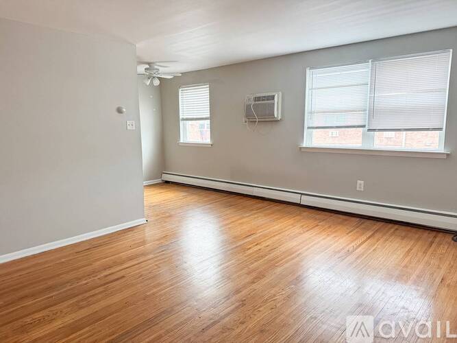 1835 Johnston St Studio Apartment for Rent - Photo gallery 3
