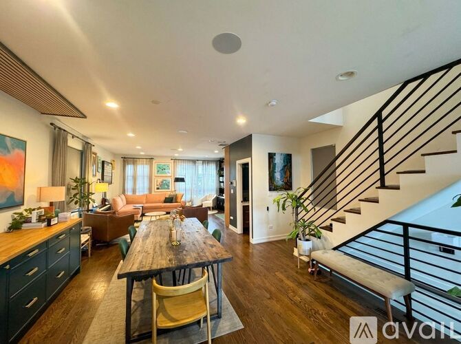 3019 North Christiana Avenue 4 Beds Single Family Home for Rent - Photo gallery 3