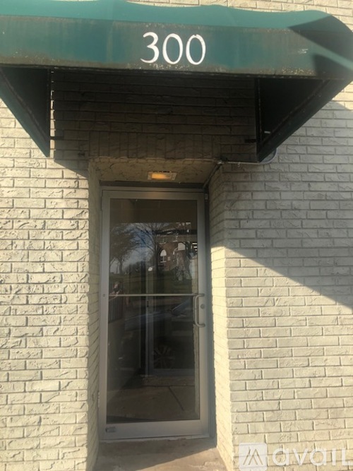 300 Main St 1 Apartment for Rent - Photo gallery 1
