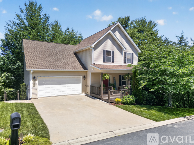 91 Paper Birch Avenue 5 Beds Single Family Home for Rent - Photo gallery 1