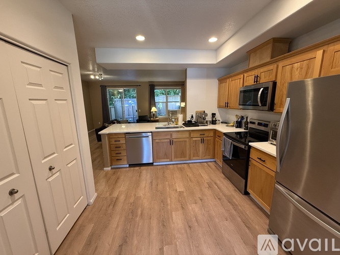 13255 Southwest Yale Place 2 Beds Townhouse for Rent - Photo gallery 2