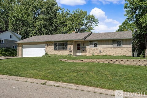 819 Gleneagle Dr 3 Beds Apartment for Rent