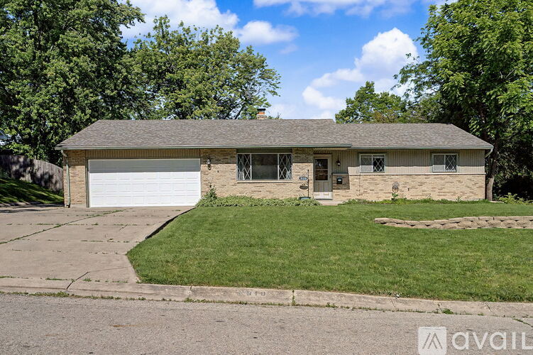 819 Gleneagle Dr 3 Beds Single Family Home for Rent - Photo gallery 2