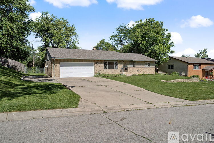 819 Gleneagle Dr 3 Beds Single Family Home for Rent - Photo gallery 3