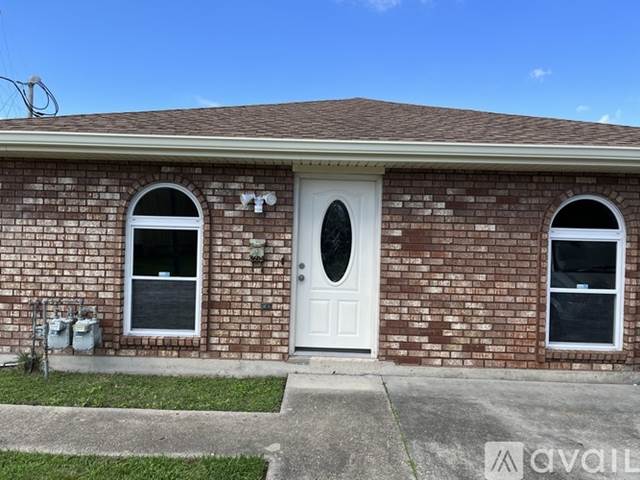 3606 Pakenham Dr