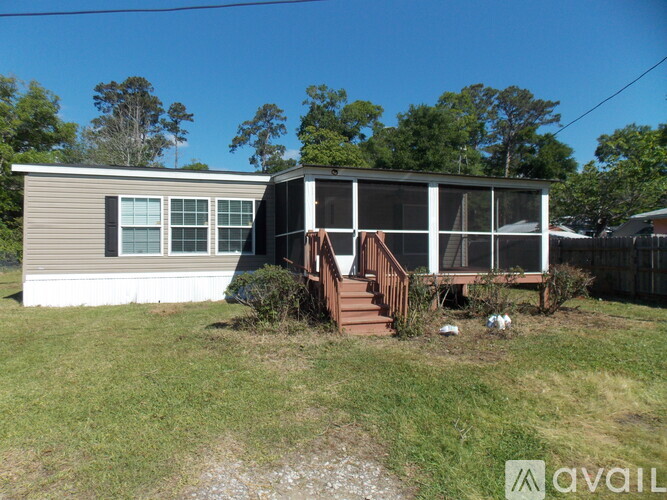 4996 U.S. 17 Business 2 Beds Single Family Home for Rent - Photo gallery 2