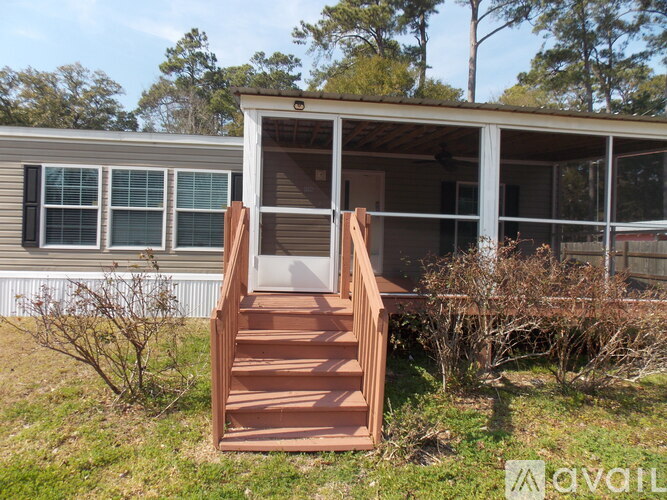 4996 U.S. 17 Business 2 Beds Single Family Home for Rent - Photo gallery 3