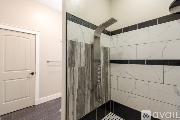 815 1st Ave S 2 Beds Apartment for Rent - Photo gallery 5