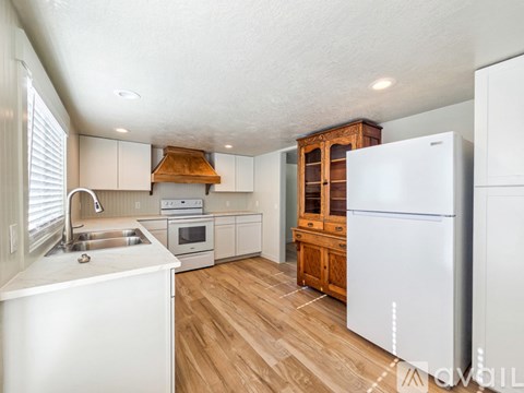 309 N Pennsylvania Ave 2 Beds Apartment for Rent
