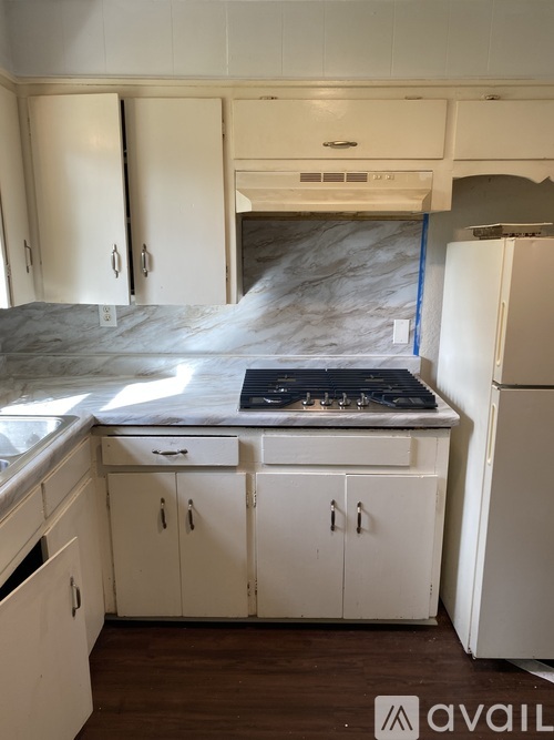 7769 East Skelly Drive 3 Beds Single Family Home for Rent - Photo gallery 3
