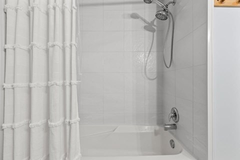 40-110 Deveron Cres 3 Beds Apartment for Rent