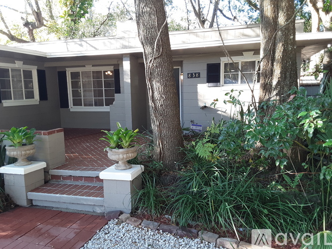 838 Rosalia Drive 2 Beds Single Family Home for Rent - Photo gallery 2