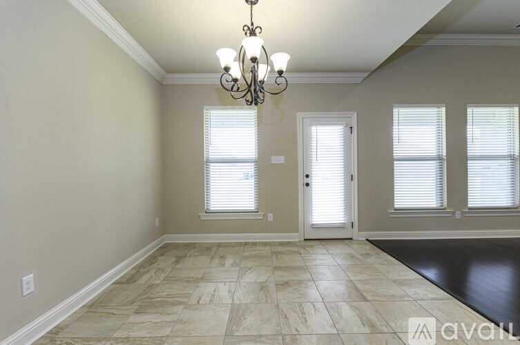 112 Melanie Rose Drive 4 Beds Single Family Home for Rent - Photo gallery 4