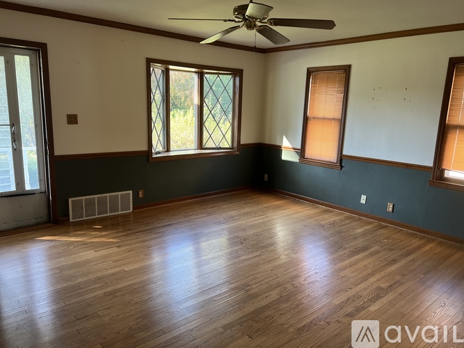 1130 Adelmann Avenue 3 Beds Single Family Home for Rent - Photo gallery 2