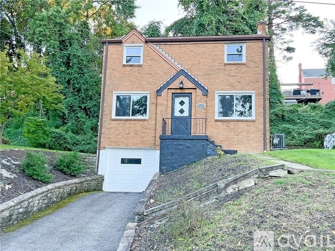 924 Brentview Road 3 Beds Single Family Home for Rent - Photo gallery 1