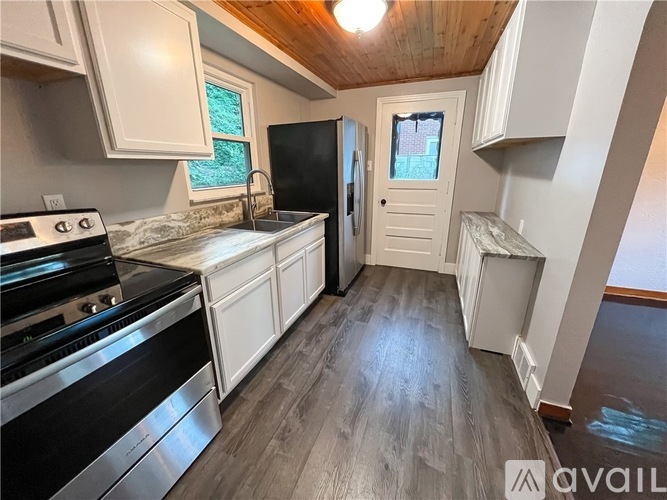 924 Brentview Road 3 Beds Single Family Home for Rent - Photo gallery 4