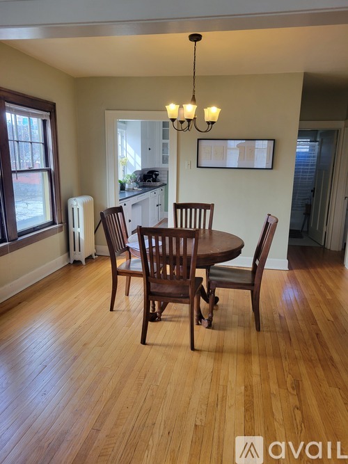 562 28th St 2 Beds Apartment for Rent - Photo gallery 2