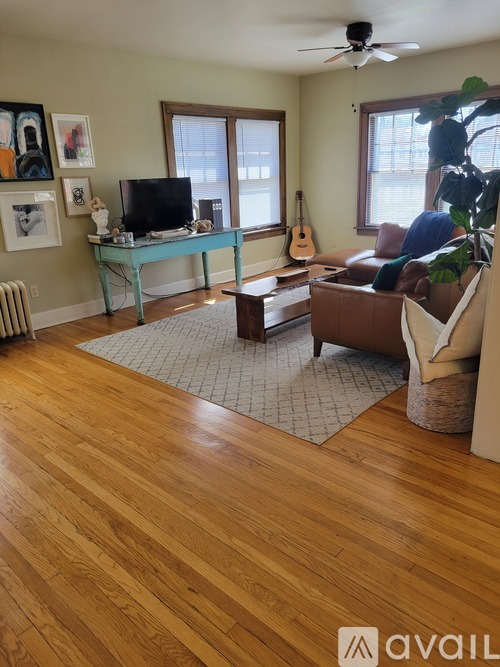 562 28th St 2 Beds Apartment for Rent - Photo gallery 5