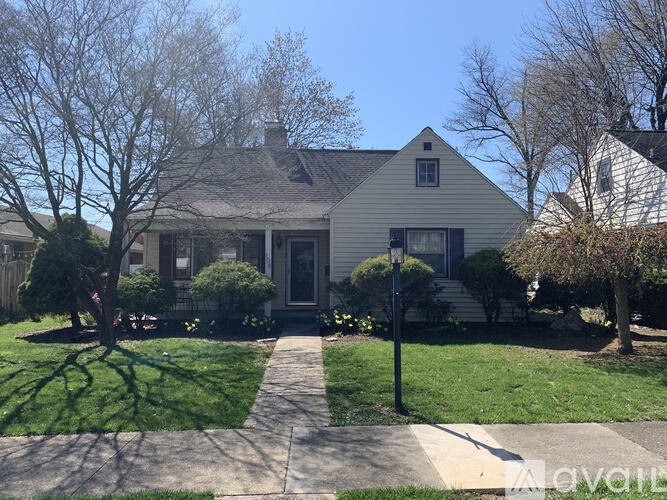 106 East Maplewood Avenue 4 Beds Single Family Home for Rent - Photo gallery 1