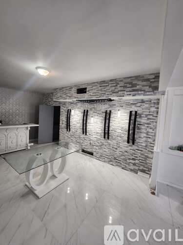 915 East Mc Murray Boulevard 5 Beds Single Family Home for Rent - Photo gallery 5