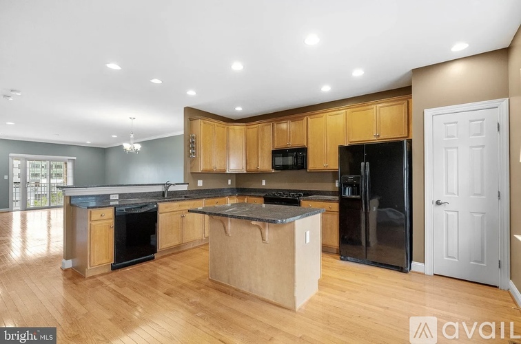 146 Christina Landing Drive 3 Beds Single Family Home for Rent - Photo gallery 4