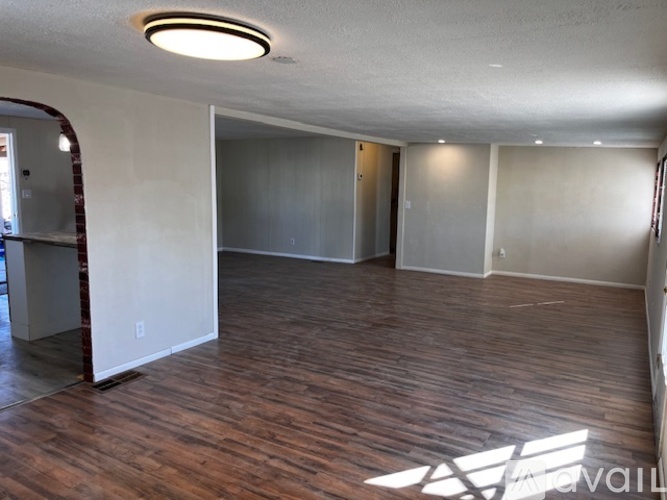 1708 Williams Drive 3 Beds Single Family Home for Rent - Photo gallery 4