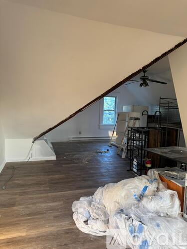 53 Davis Avenue 1 Apartment for Rent - Photo gallery 3