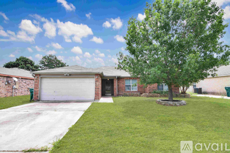 2107 Miller St 3 Beds Single Family Home for Rent - Photo gallery 1