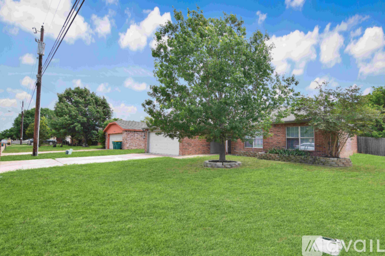 2107 Miller St 3 Beds Single Family Home for Rent - Photo gallery 3