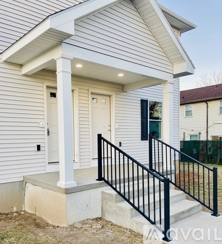 W Green St 2 Beds Apartment for Rent