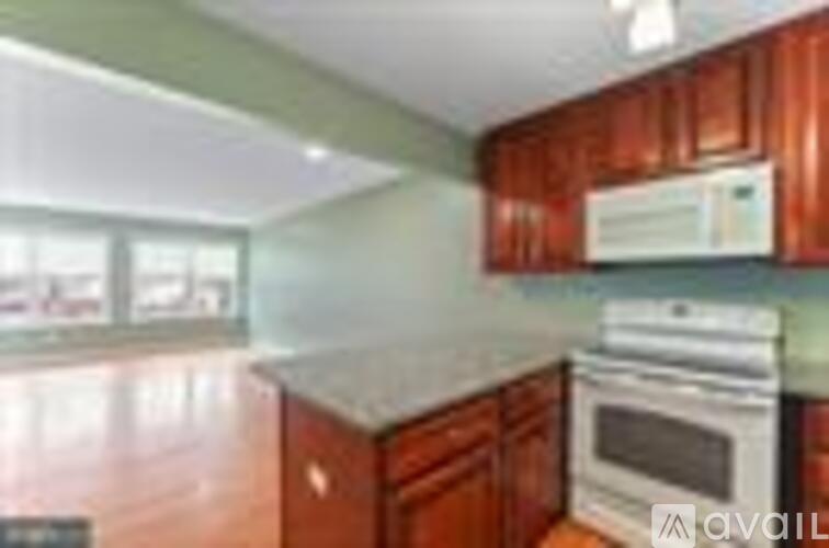 200 Stirling Ct 4 Beds Apartment for Rent - Photo gallery 5